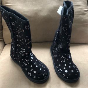 Big girls size 5 boots NOT SNOW BOOTS